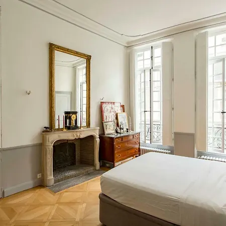 Appartement Veeve - Classical On Ile De La Cite