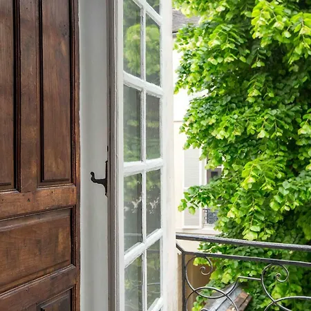 Veeve - Classical On Ile De La Cite Appartement